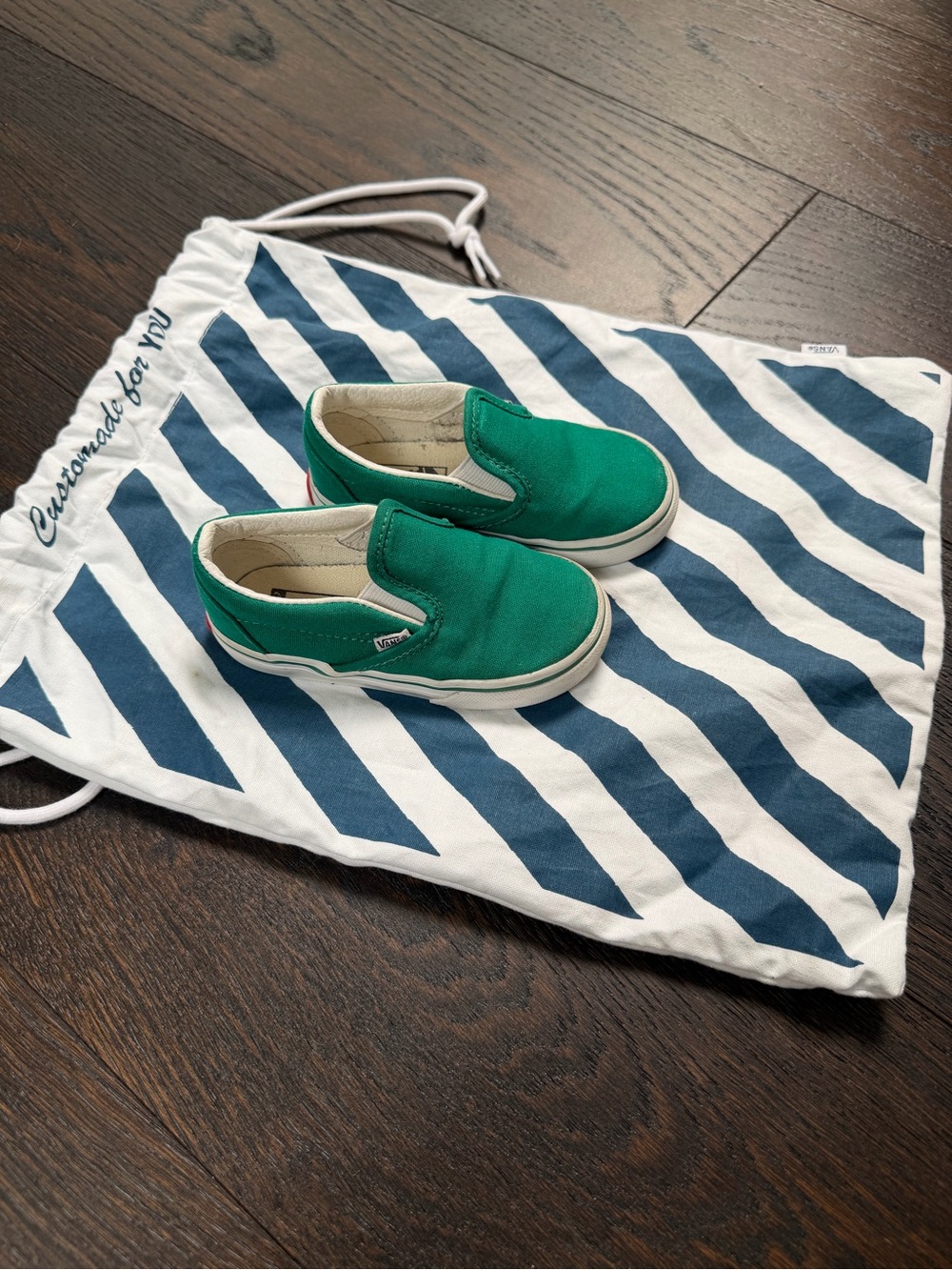 Vans Kids Slip-On Sneakers in Green Canvas, Toddler SZ: 7.5.